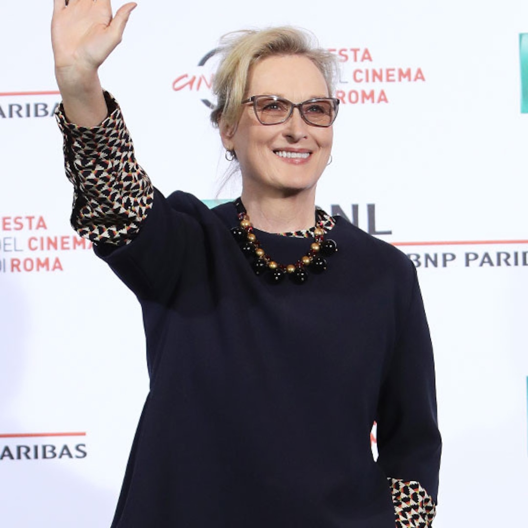 Meryl Streep to Be Honored at the 2017 Golden Globes - E! Online